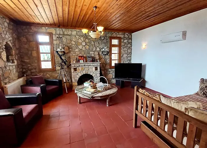 Вилла With Sea Views In Faralya *