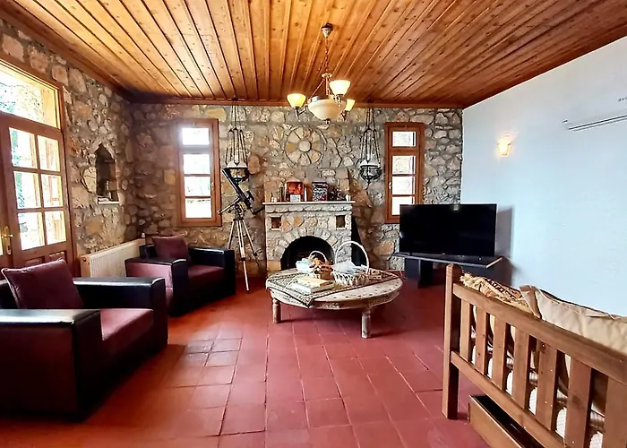 Вилла With Sea Views In Faralya