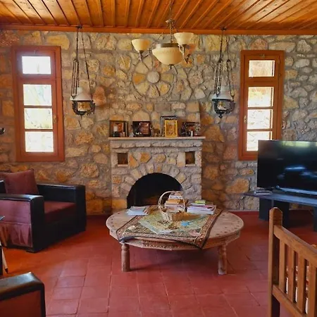 With Sea Views In Faralya Vilă *